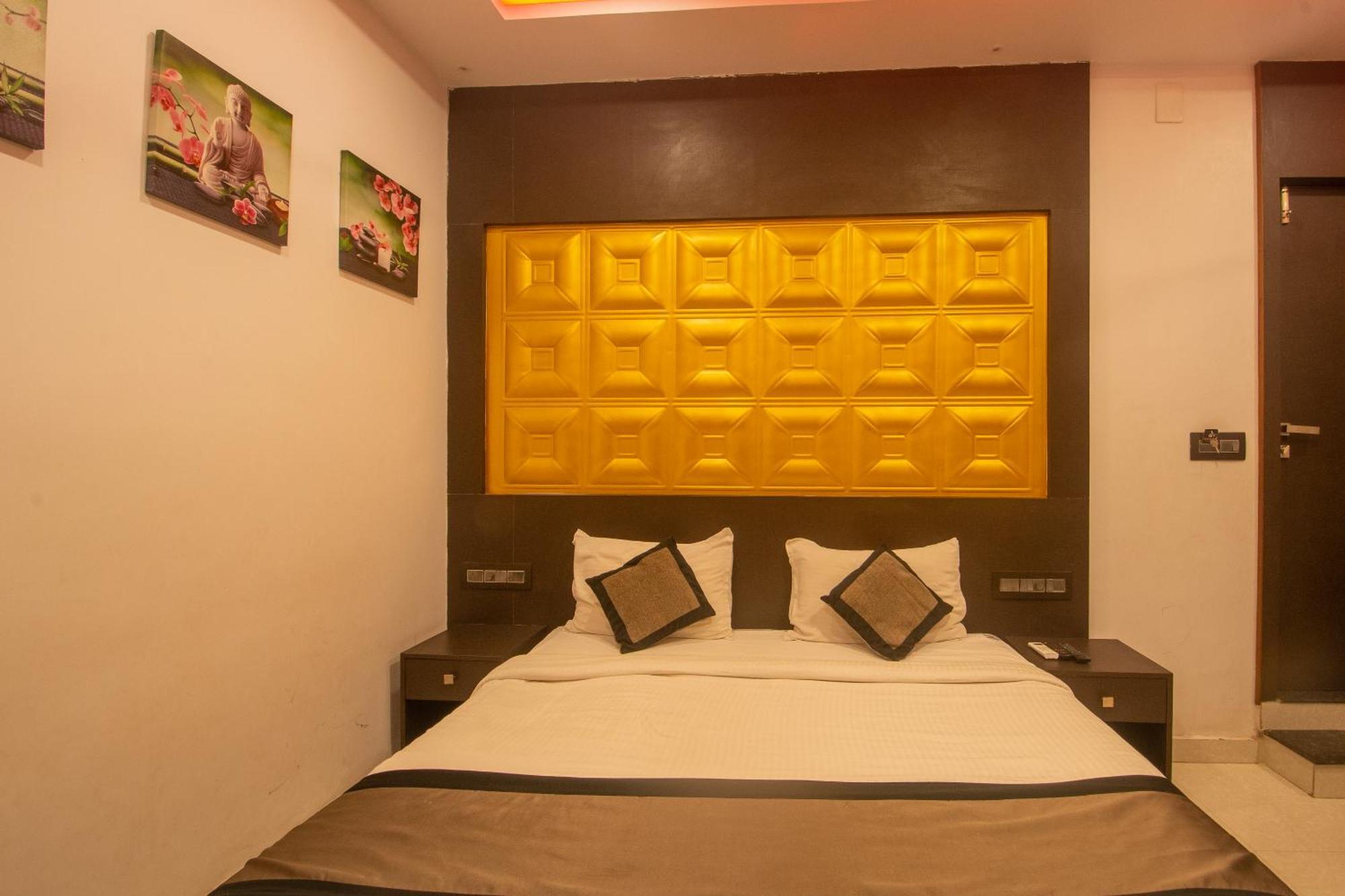 Parampara Residency Kushālnagar Kültér fotó
