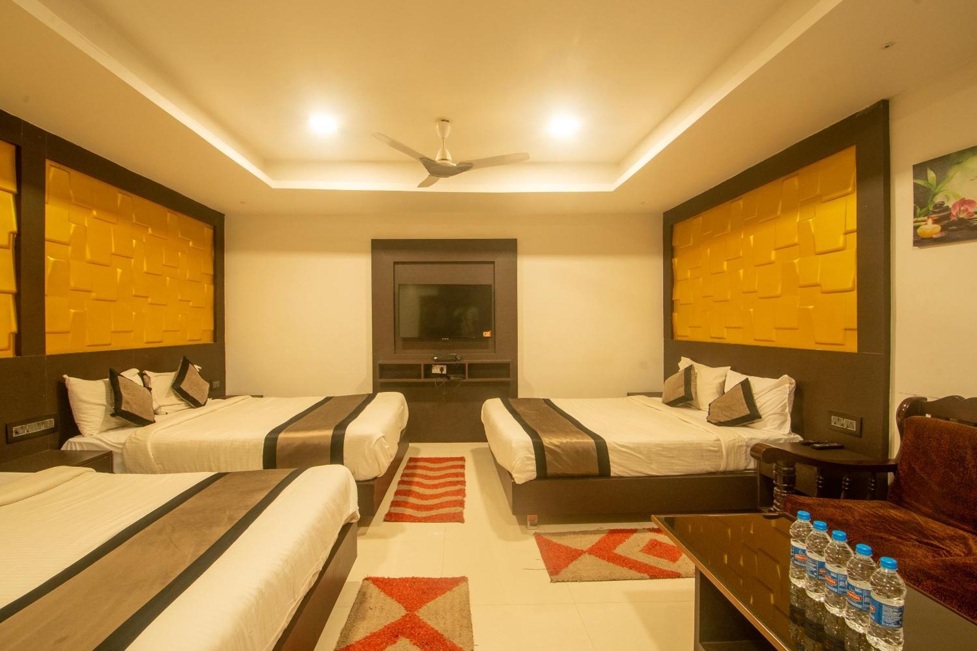 Parampara Residency Kushālnagar Kültér fotó