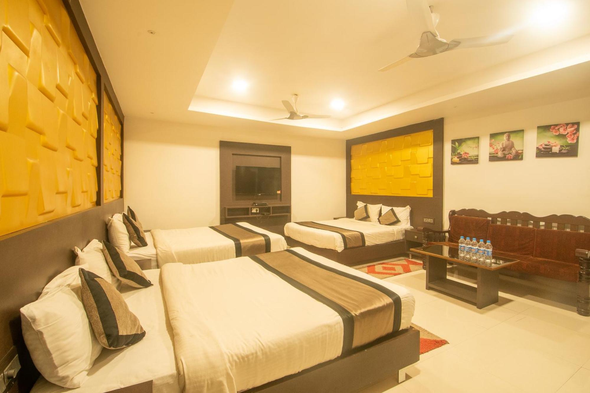 Parampara Residency Kushālnagar Kültér fotó